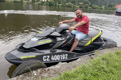 Vodní skútr